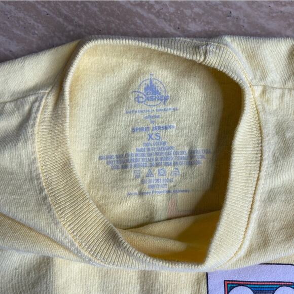Walt Disney World Yellow Spirit Jersey Retro Style J34 - Picture 11 of 15